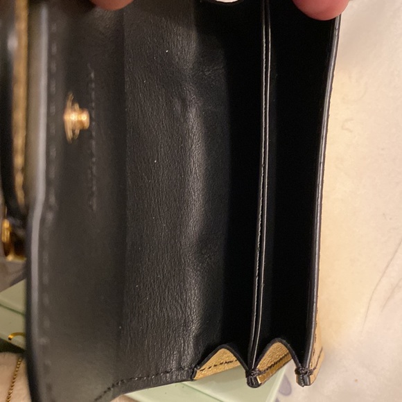 Burberry Gold compact wallet - Picture 10 of 11